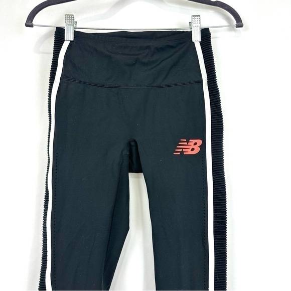 New Balance Women’s S Black Ribbed Sides W/ Stripe Running Ankle Active Leggings - Picture 2 of 13